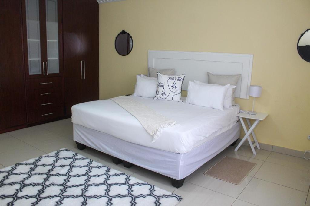 Dineo'S Lodge And Spa Burgersfort Exteriér fotografie