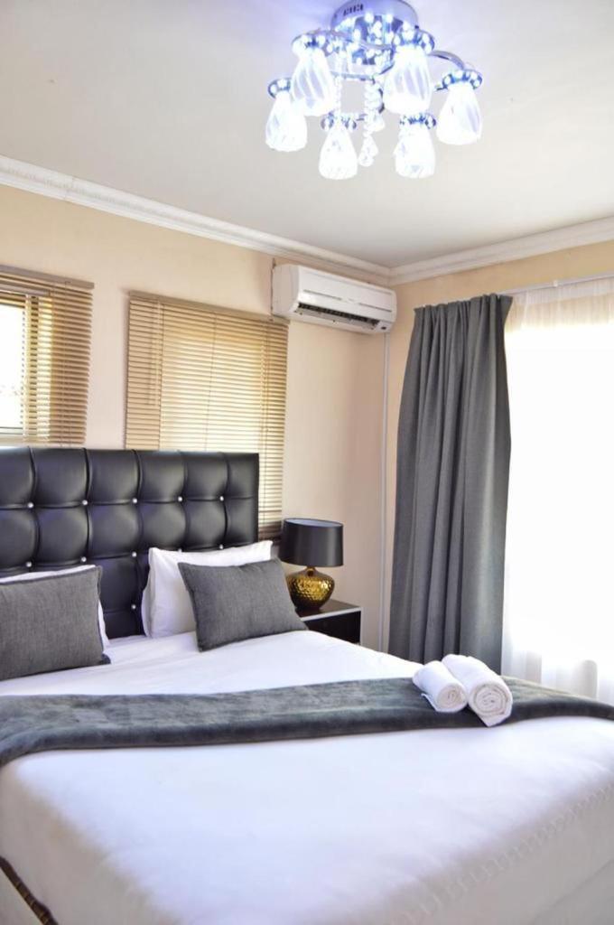 Dineo'S Lodge And Spa Burgersfort Exteriér fotografie